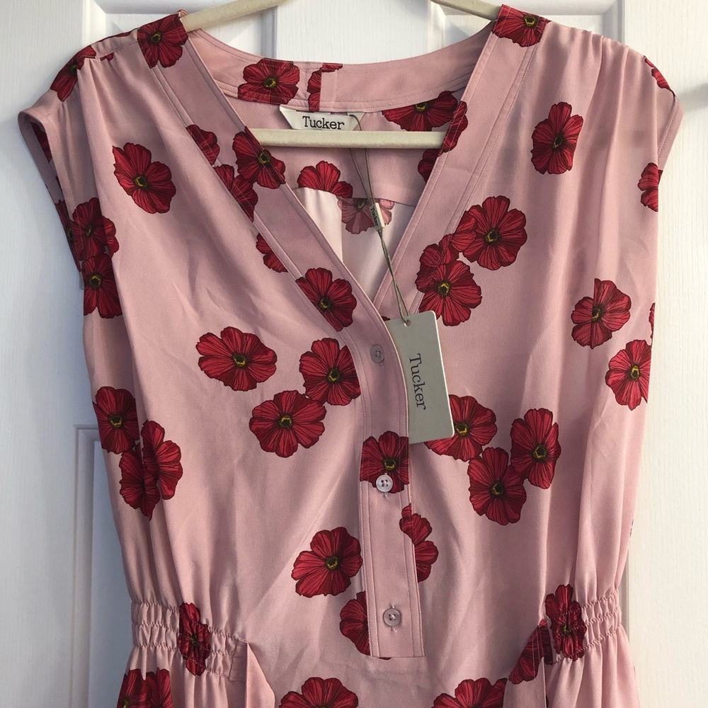 NWT Tucker Pink Floral Sleeveless Tie Waist Dress
